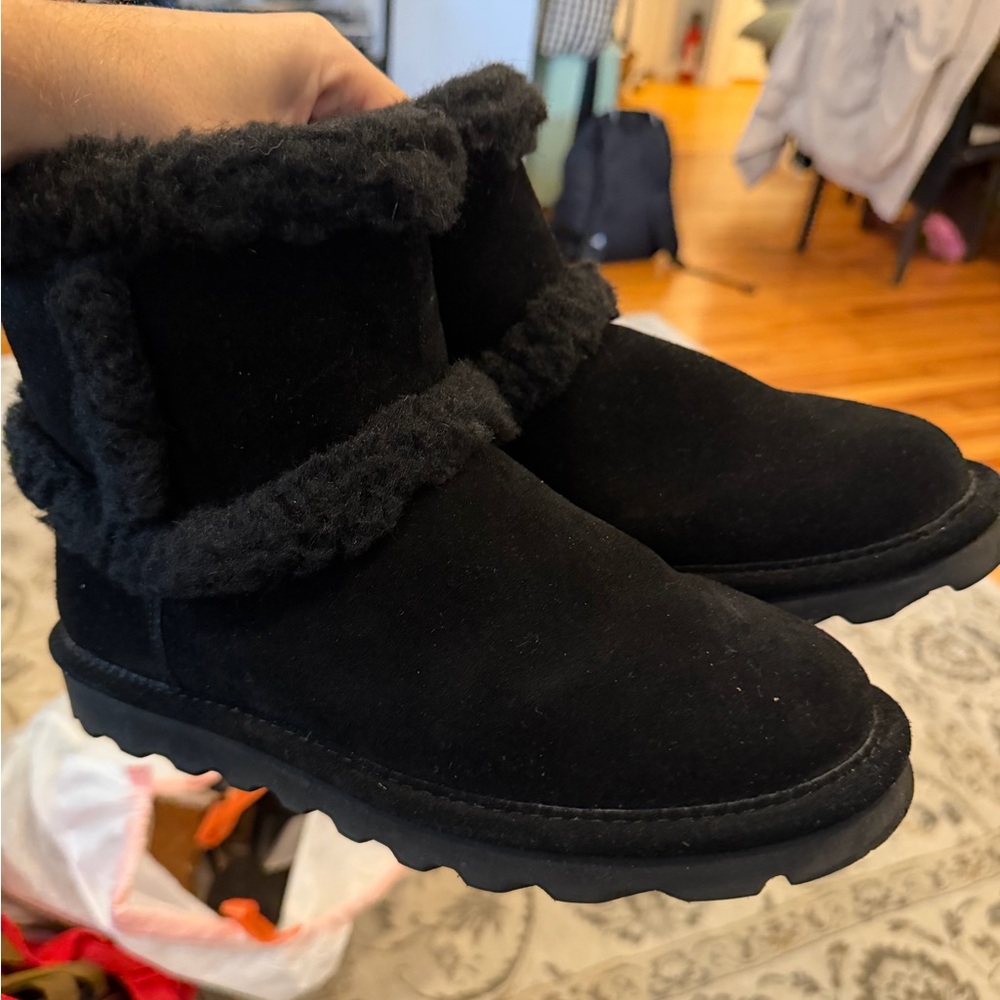 BearPaw Black Faux-Shearling Ankle Slippers